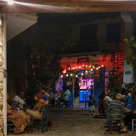 Nostos Suites *