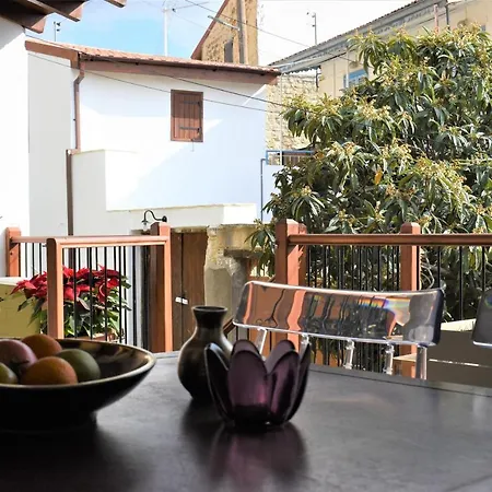 Nostos Suites Lodge *