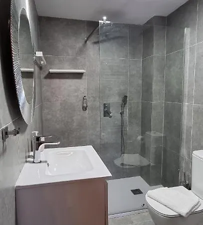 Alojamento de Turismo Selvagem Nostos Suites *