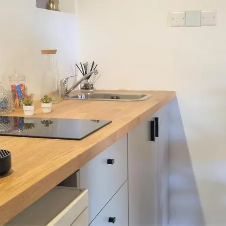 Alojamento de Turismo Selvagem Nostos Suites Vouni