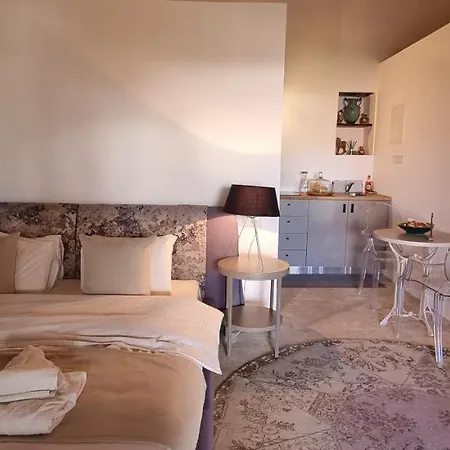 Nostos Suites Vuní